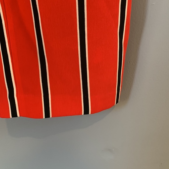 Express Jumpsuit Size XS Elastic Waist Tie Belt Red Striped Side Pockets NWT - Picture 6 of 14